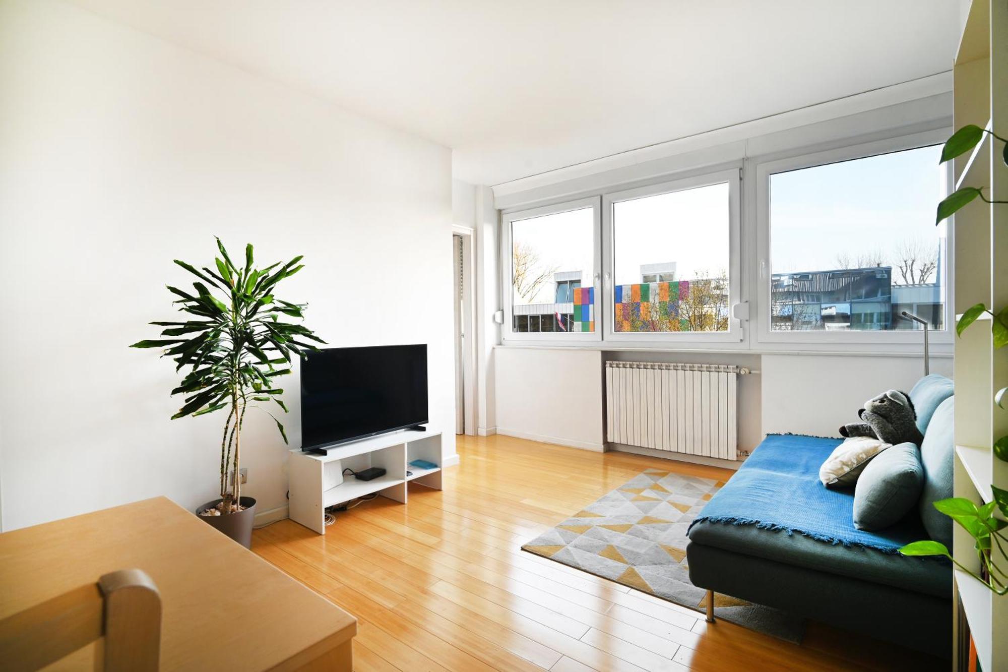 Cozy Donkey - Sporty Apartment, Flexible Check-in, Netflix Apartment